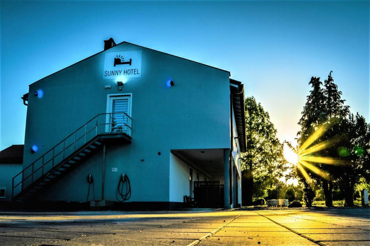 Sunny Hotel Straubing Esterno foto