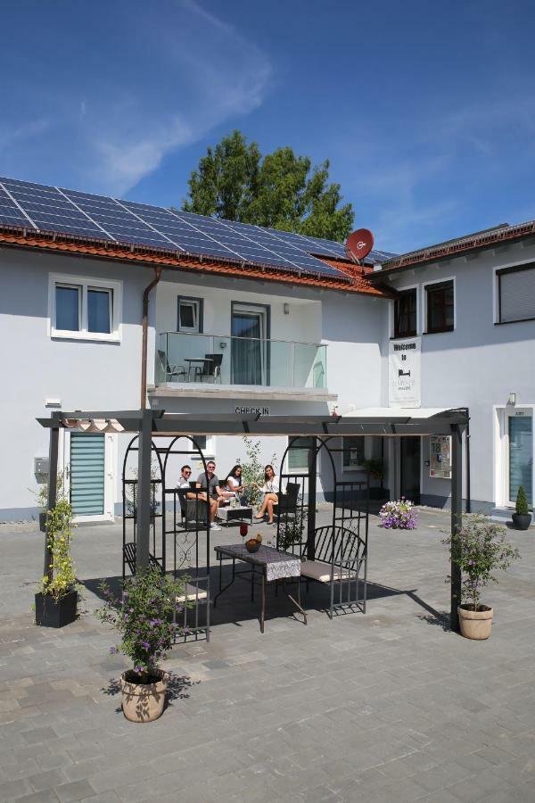 Sunny Hotel Straubing Esterno foto