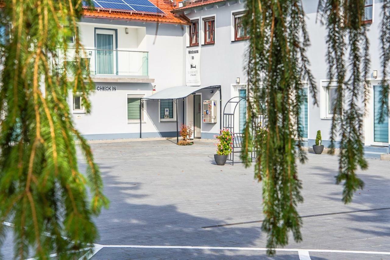 Sunny Hotel Straubing Esterno foto
